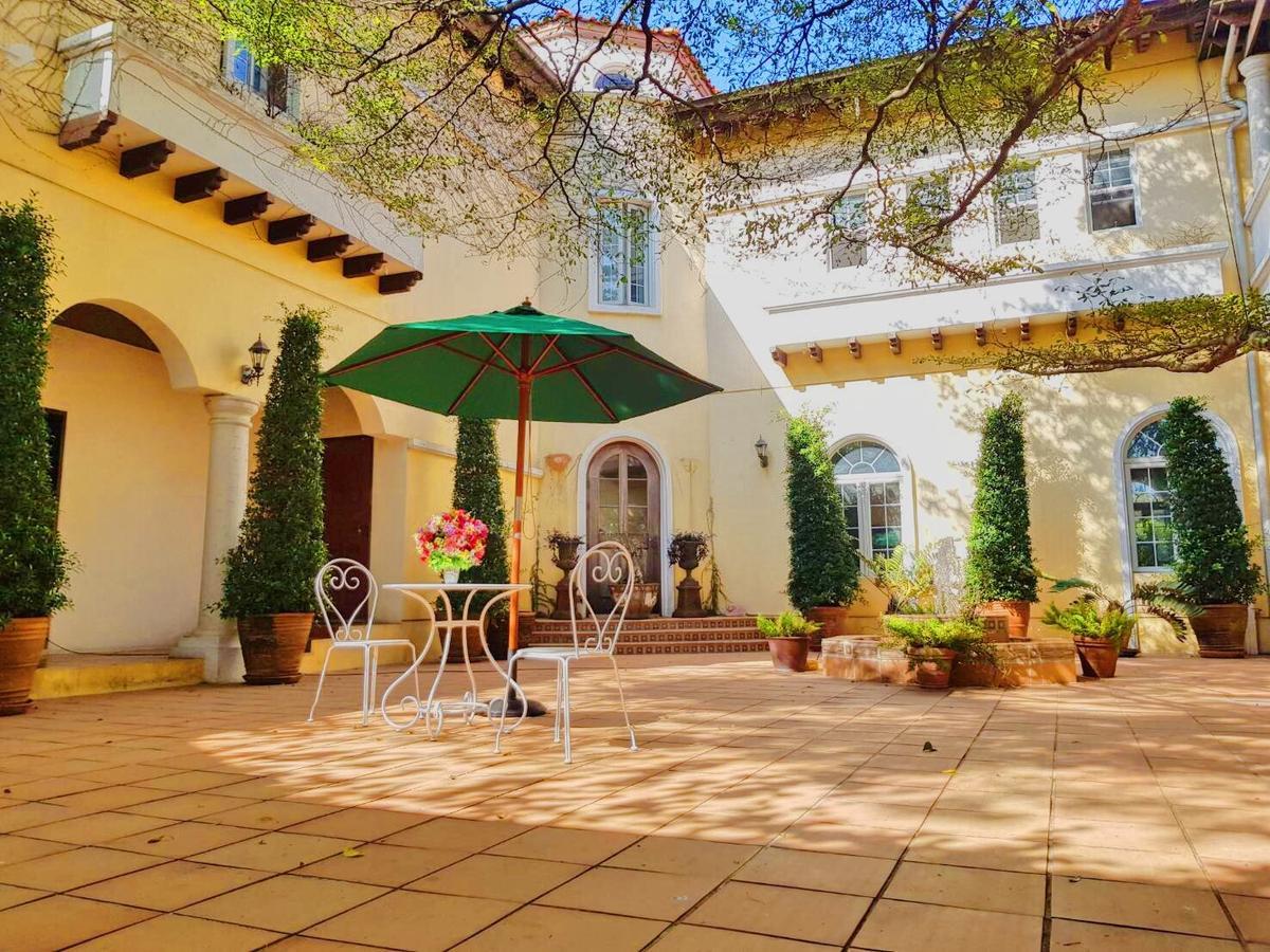 Prompimarn Villa Toscana Banguecoque Exterior foto
